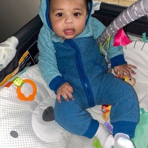 Meet your Posher, Avery